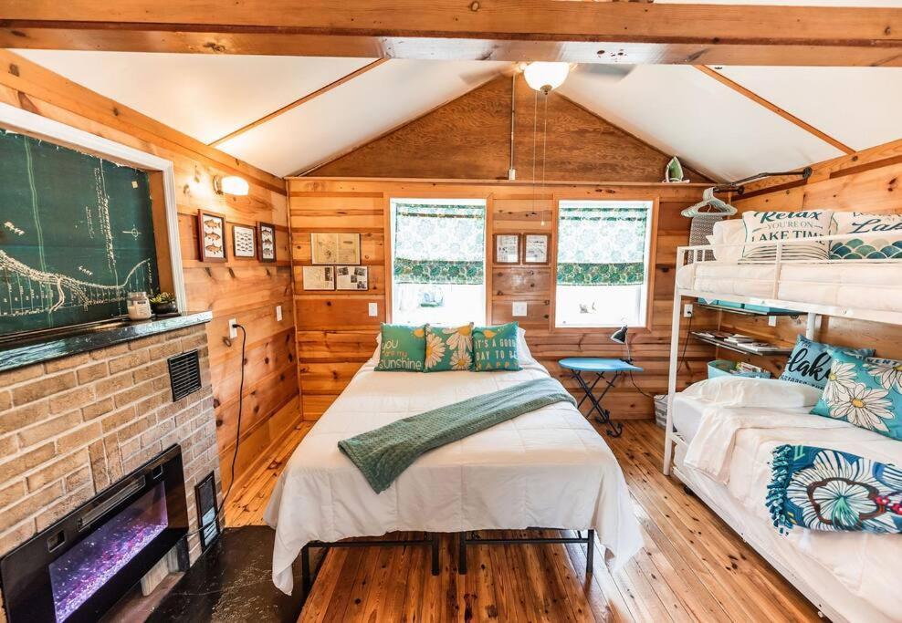 Big Blue Lake Cottages, Llc - Cottage #5 Holton Exterior foto