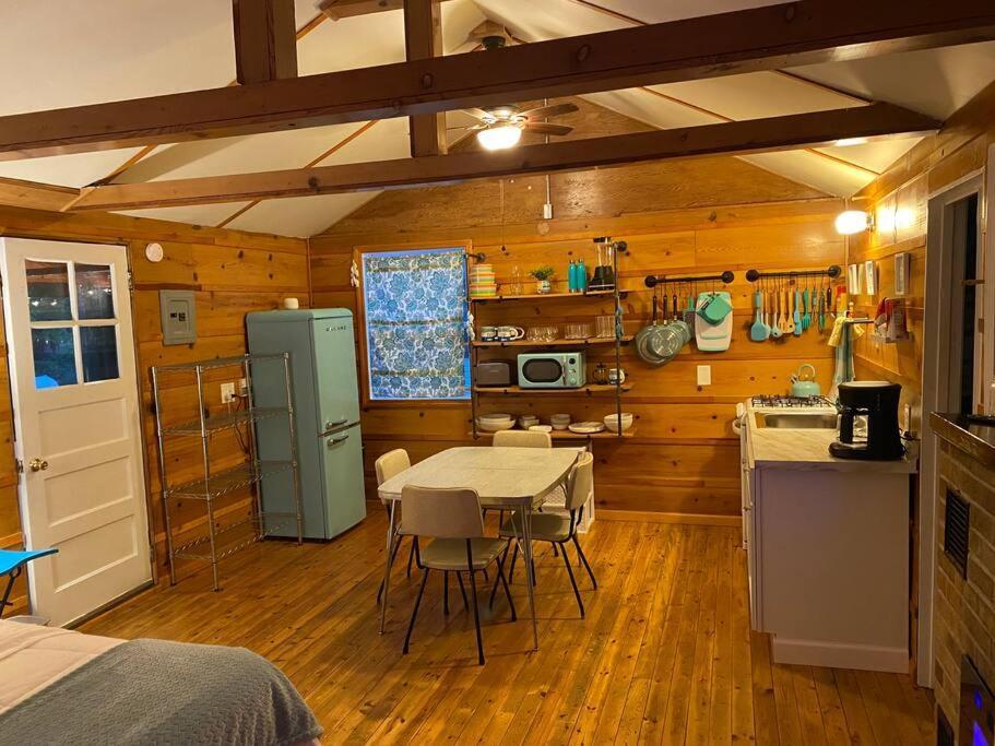 Big Blue Lake Cottages, Llc - Cottage #5 Holton Exterior foto